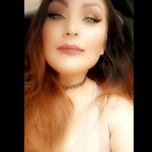 Meet your Posher, Alexia